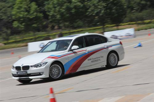 图片二：新BMW 328Li xDrive一.jpg