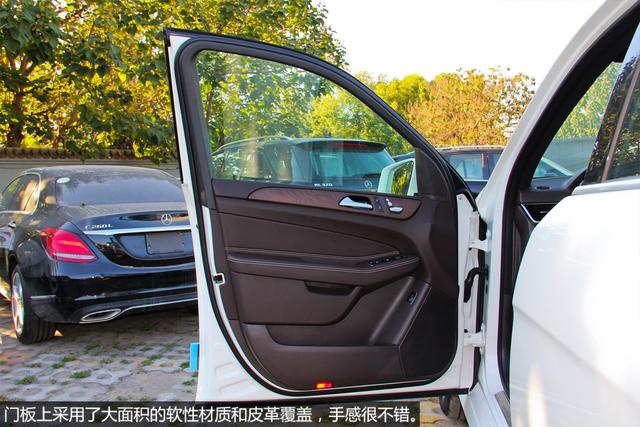 [新车实拍]奔驰GLE实拍 更加年轻的设计
