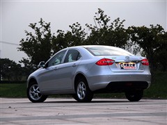 江淮 江淮汽车 和悦 2010款 1.5l mt优雅型