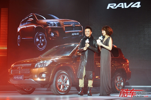 酷男杜淳演绎RAV4炫装版酷动时尚