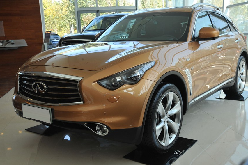 QX70