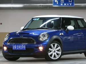 MINI CLUBMAN外观 6图