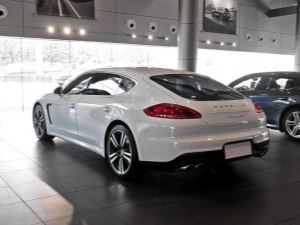 保时捷 panamera