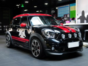 MINI COUNTRYMAN JCW 