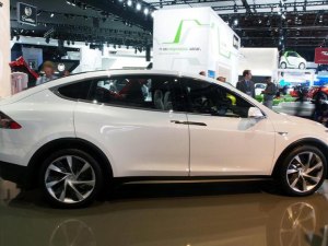 MODEL X